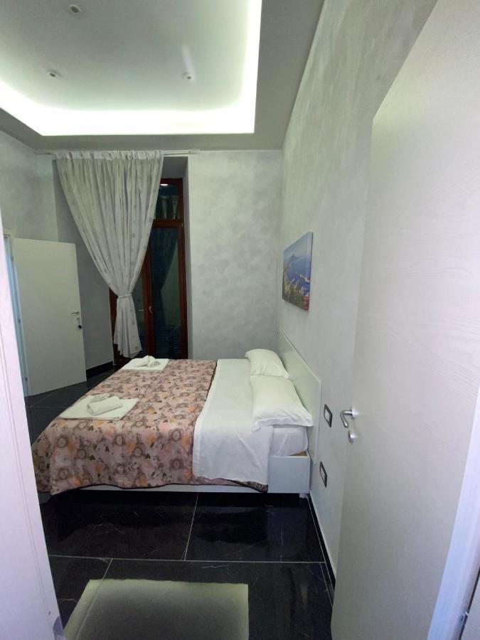 Savastano House Hotel Napoli Exterior foto