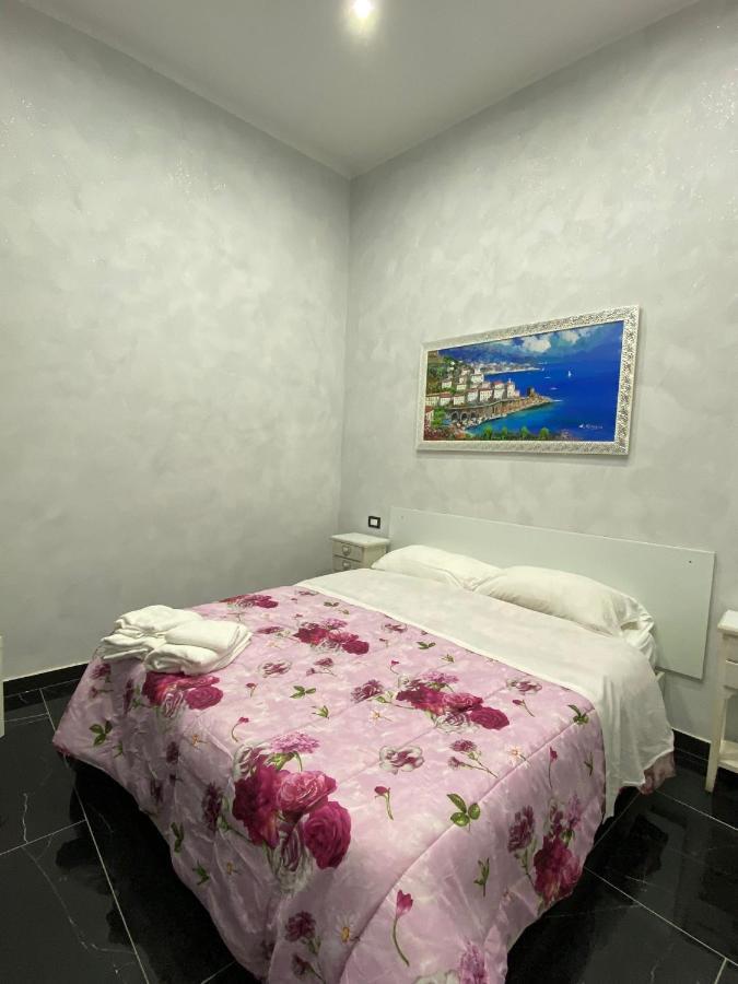 Savastano House Hotel Napoli Exterior foto