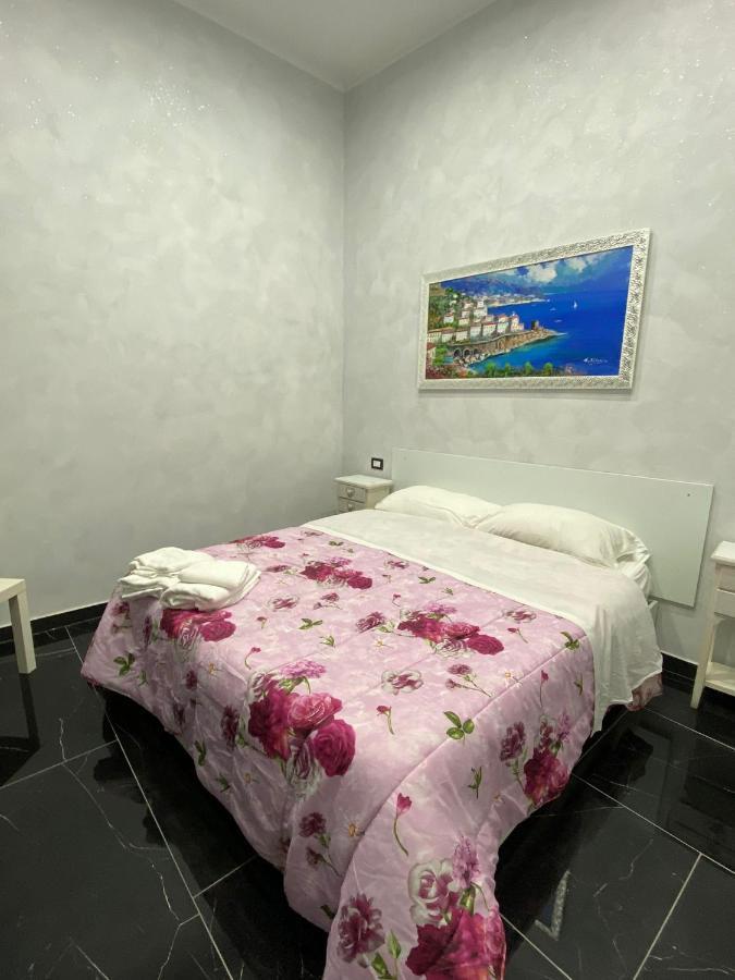 Savastano House Hotel Napoli Exterior foto