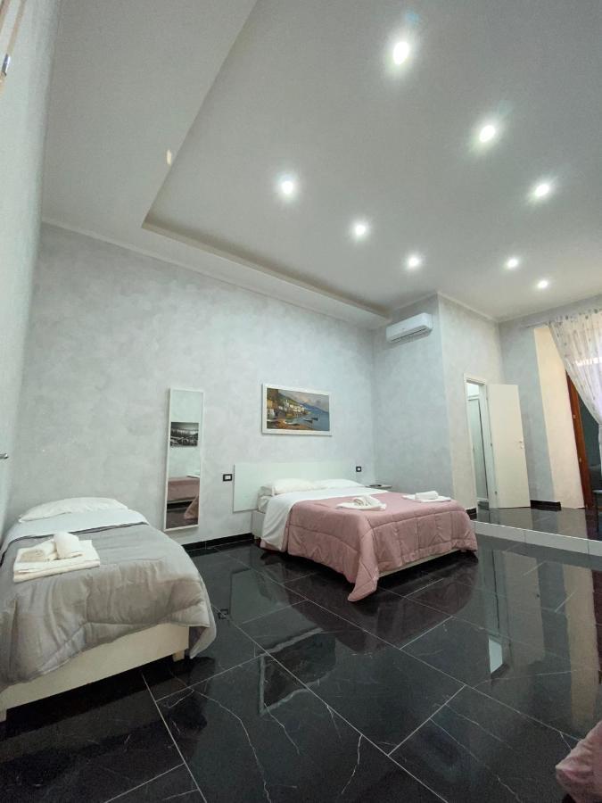 Savastano House Hotel Napoli Exterior foto